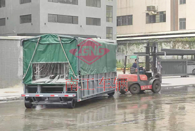 升降雨篷开云中国6I.jpg